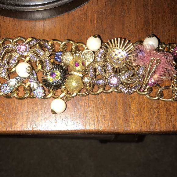 Betsey Johnson nutcracker charm bracelet New - Picture 5 of 15
